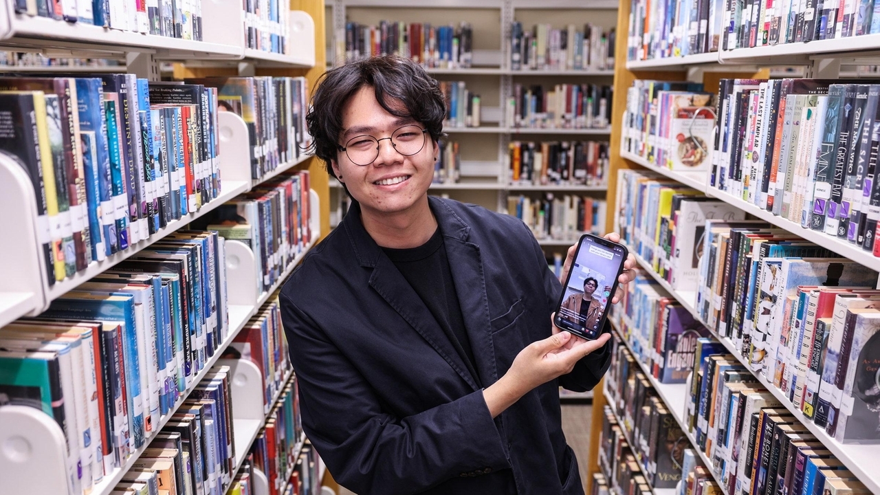 TikTok content aims to reach younger patrons at Brentwood library - Vimarsana News