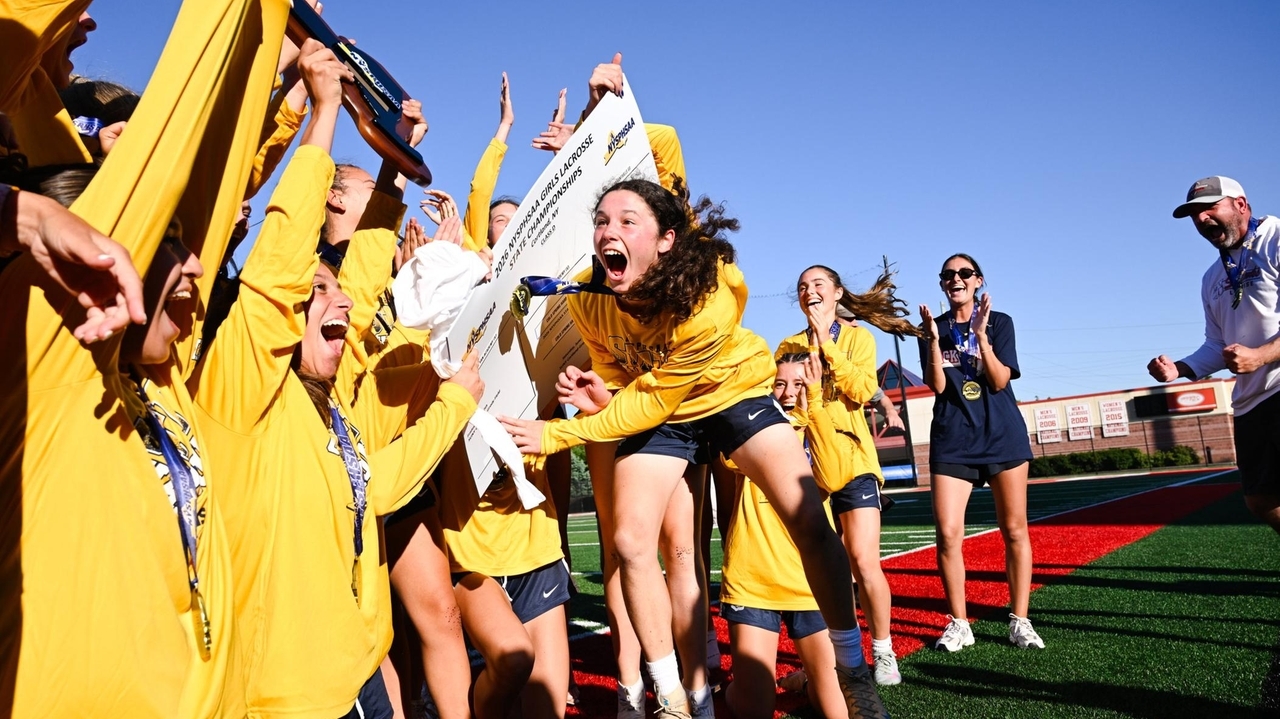 Cold Spring Harbor girls lacrosse claims third straight state Class D title - Newsday
