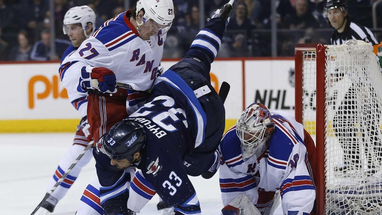 Winnipeg Jets could lose Dustin Byfuglien after 'vicious' cross-check -  Winnipeg