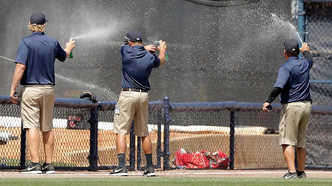 Midges swarm field in Cleveland during Astros-Indians game