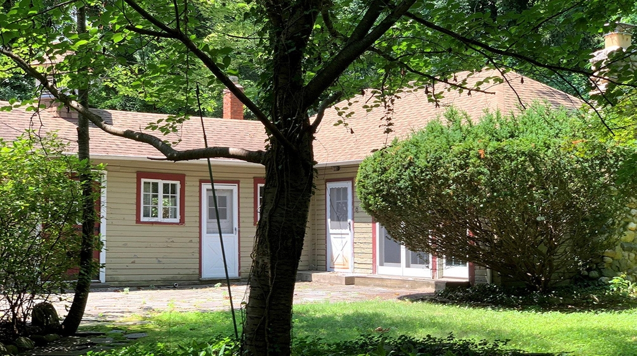 Russian composer Sergei Rachmaninoff said to have stayed at 849,000