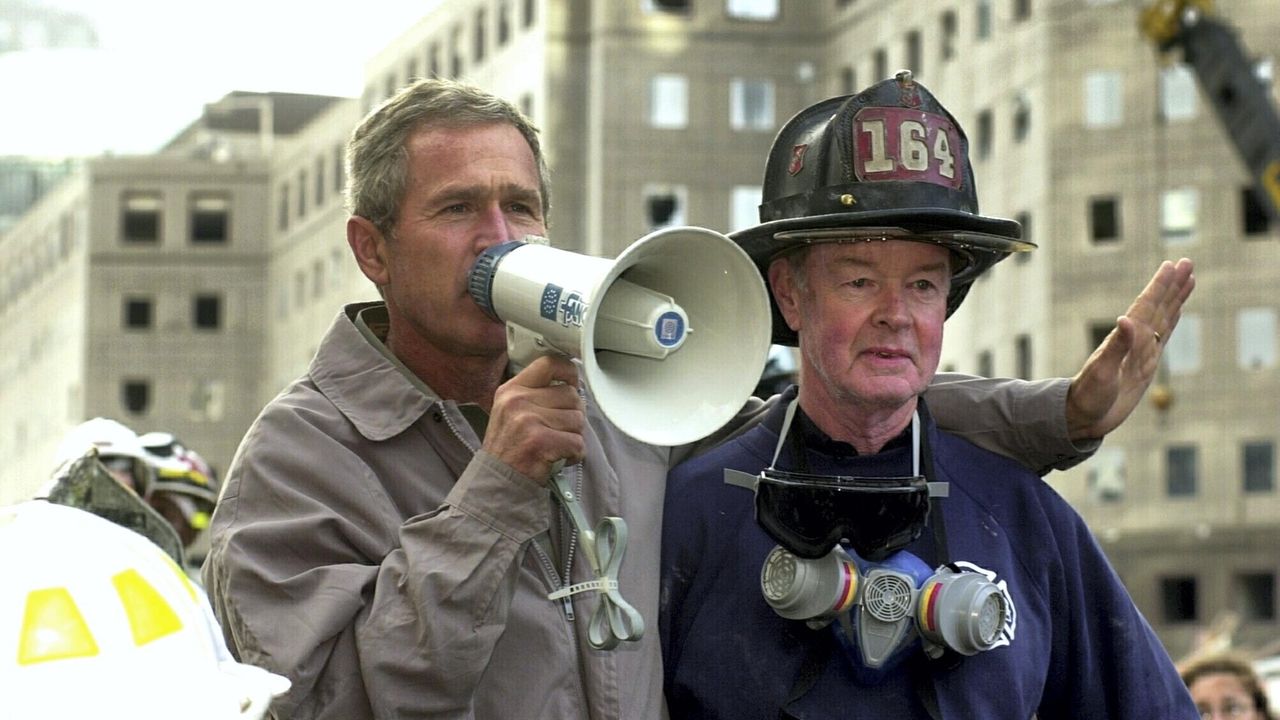 Robert Beckwith, firefighter from Baldwin who stood atop 9/11 rubble ...