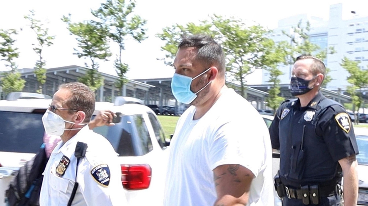 Former NYPD officer sentenced to 5 years in prison in friend's fentanyl ...