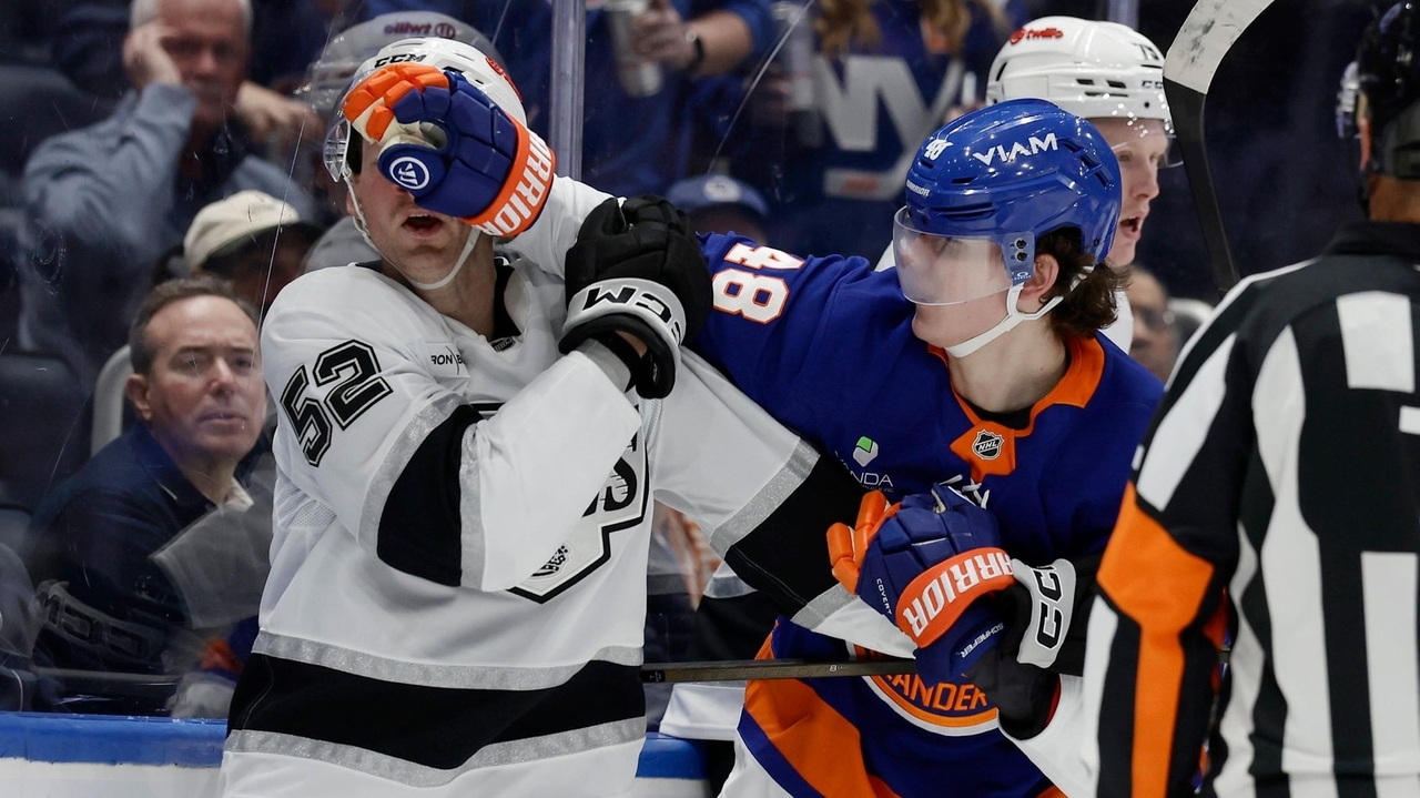 It's time for UBS Arena to sound like the Coliseum for the Islanders' playoff push