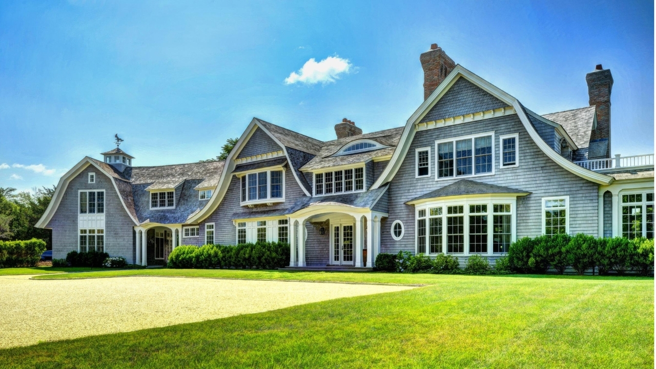 3 East End rentals you can still snag this summer
