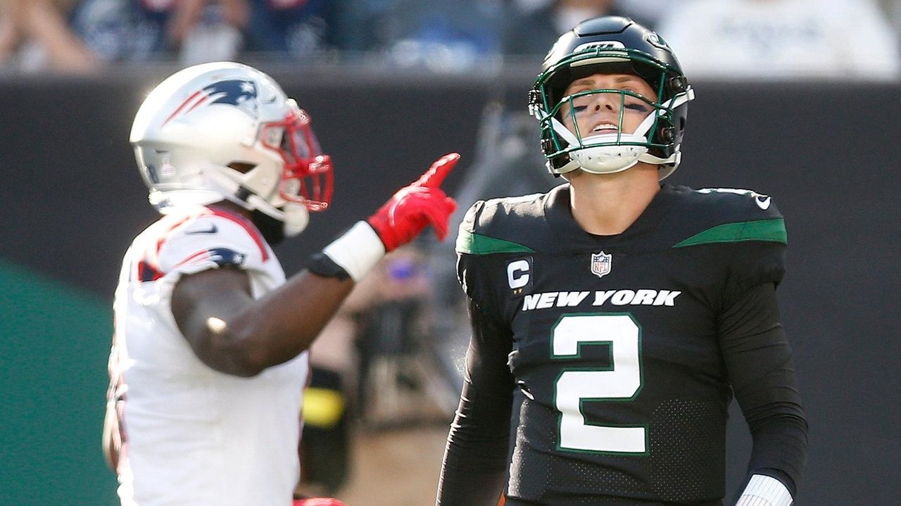 Marcus Jones' late punt return lifts Patriots over Jets 10-3