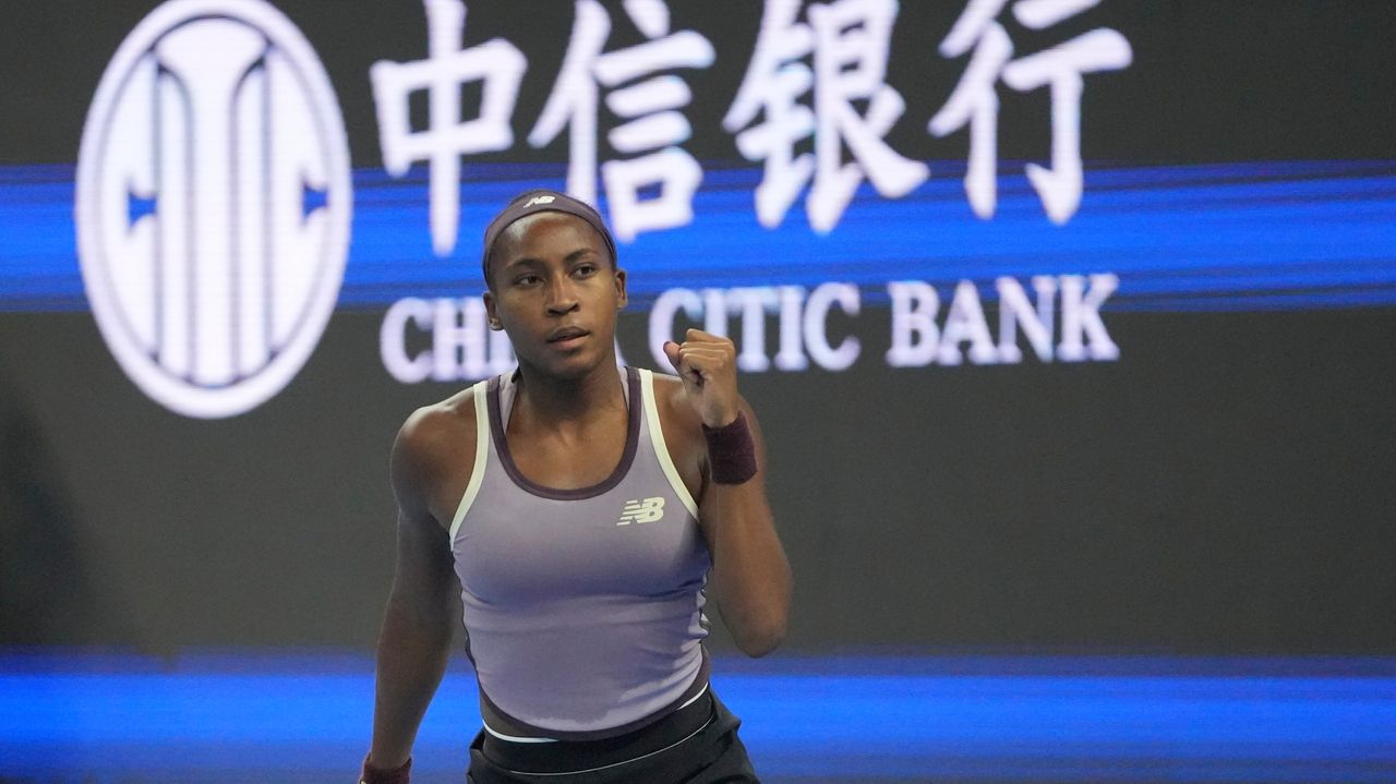 Gauff rallies against qualifier to reach China Open semis against Badosa