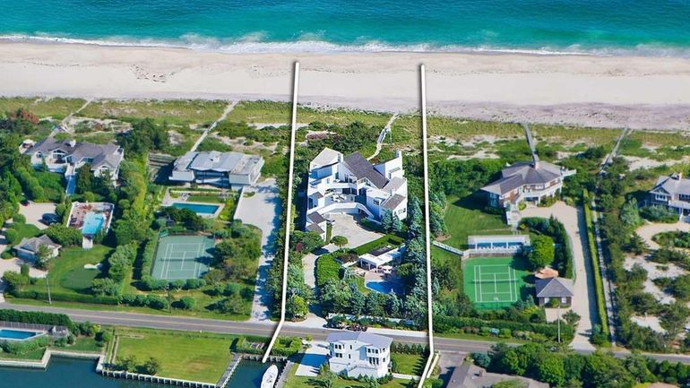 A 2.5-acre Quogue family compound designed by architect Jay Sears...