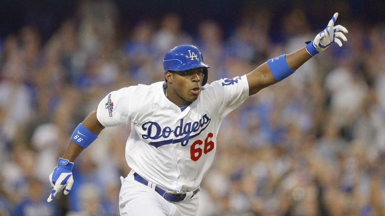 Yasiel Puig's premature celebration doesn't stop him from triple