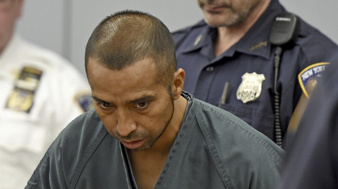 East Hampton man who fled in 1999 pleads guilty in fatal crash that ...