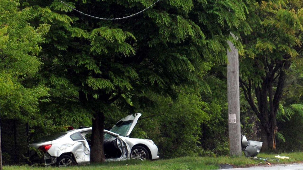 East Moriches man killed in Shirley crash Newsday