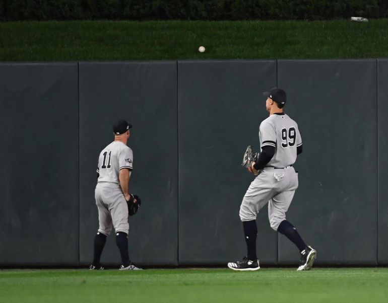 Yankees work out in Minnesota before ALDS Game 3 - Newsday