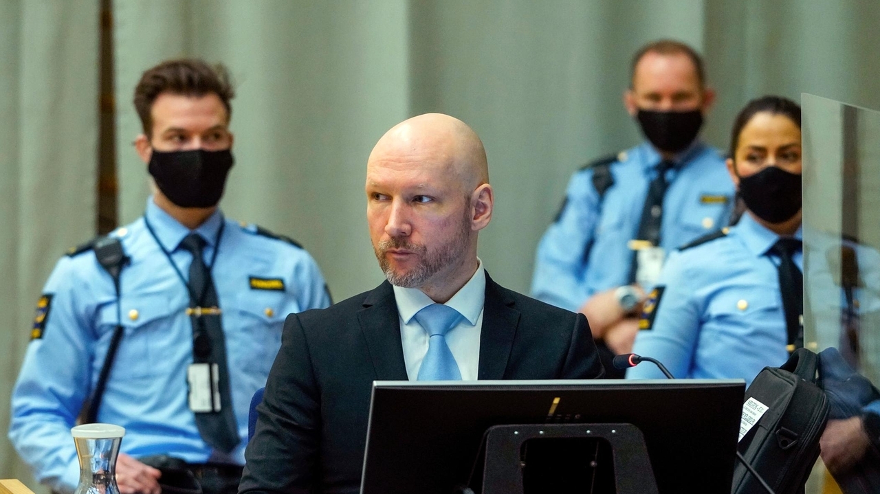 Norwegian mass killer attempts to sue the state once more for an ...