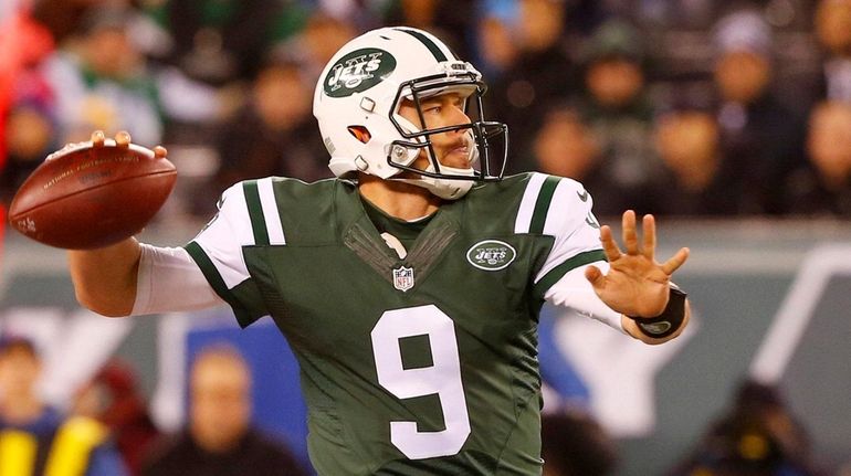 Bryce Petty of the New York Jets throws a pass...