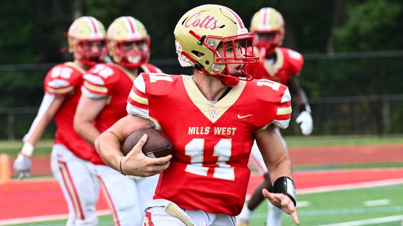 Suffolk Division III football roundup - Newsday
