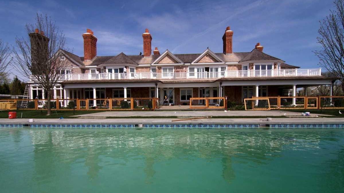 Bridgehampton's Sandcastle rented Newsday