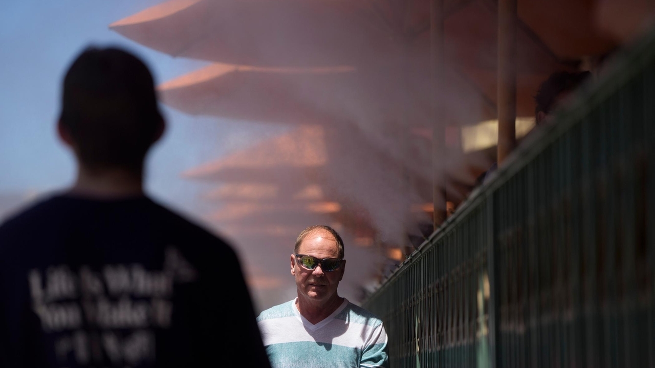 Record highs expected to fall as Southwest US bakes in first heat wave ...