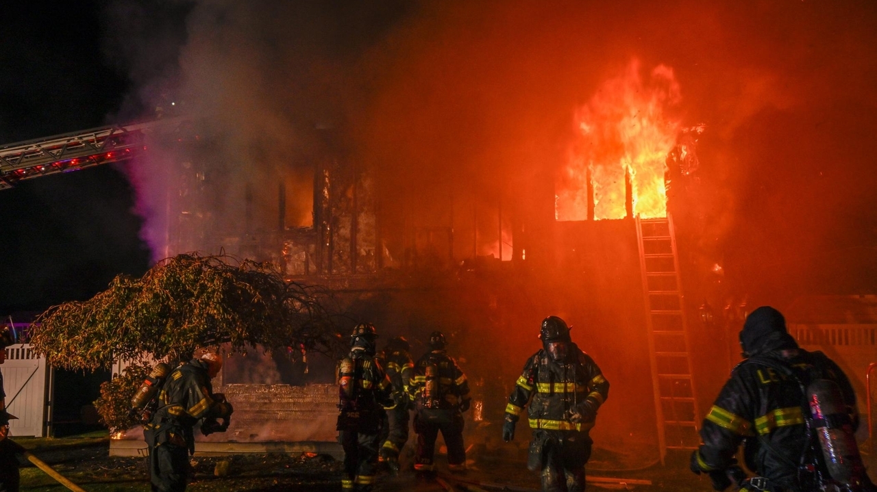 Levittown house fire displaces family, though no one injured - Newsday