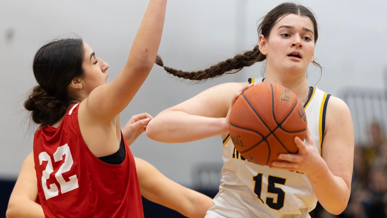 Northport girls basketball's Grace Gilmartin's big first half keys win ...