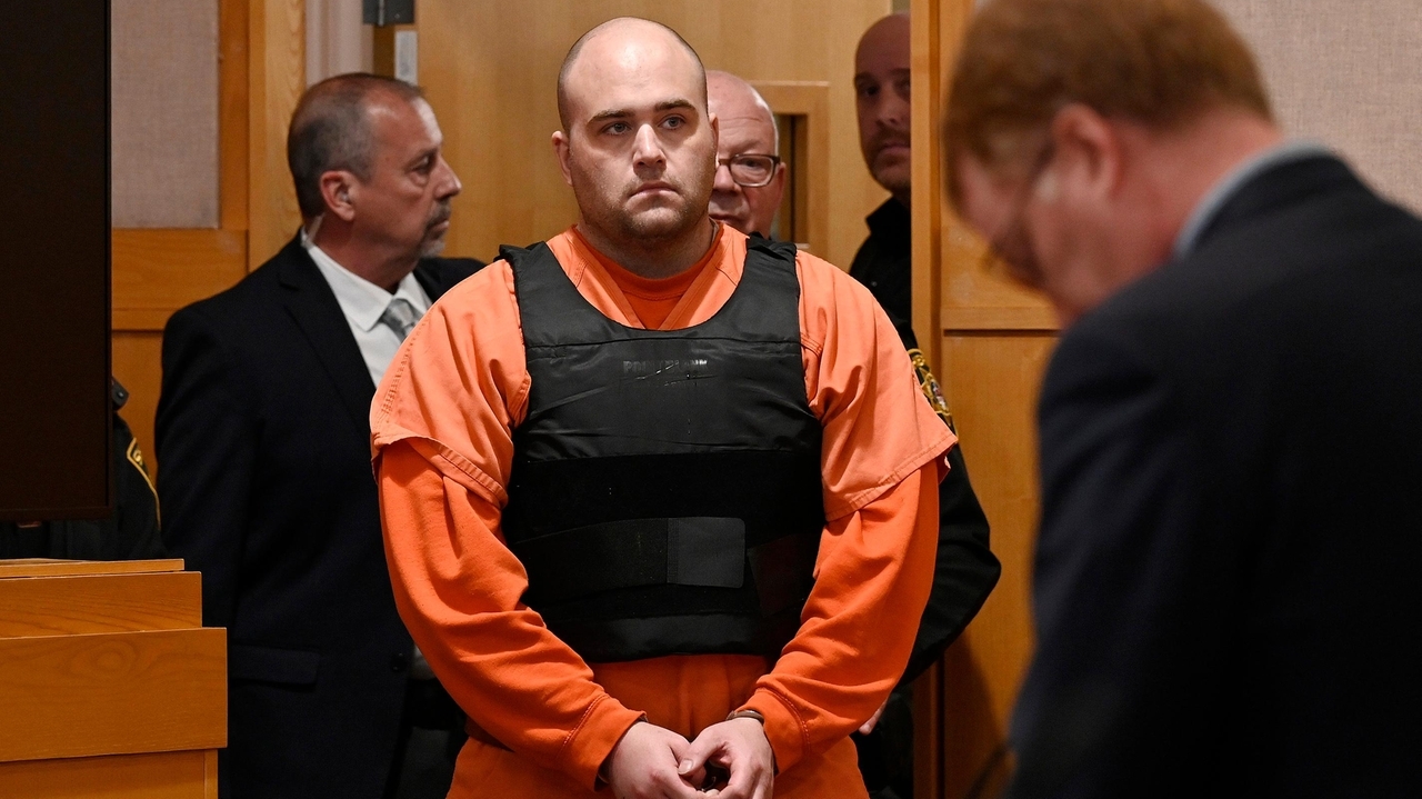 Attorneys preserve the right to invoke insanity in shootings that killed 4 in Maine - Vimarsana News