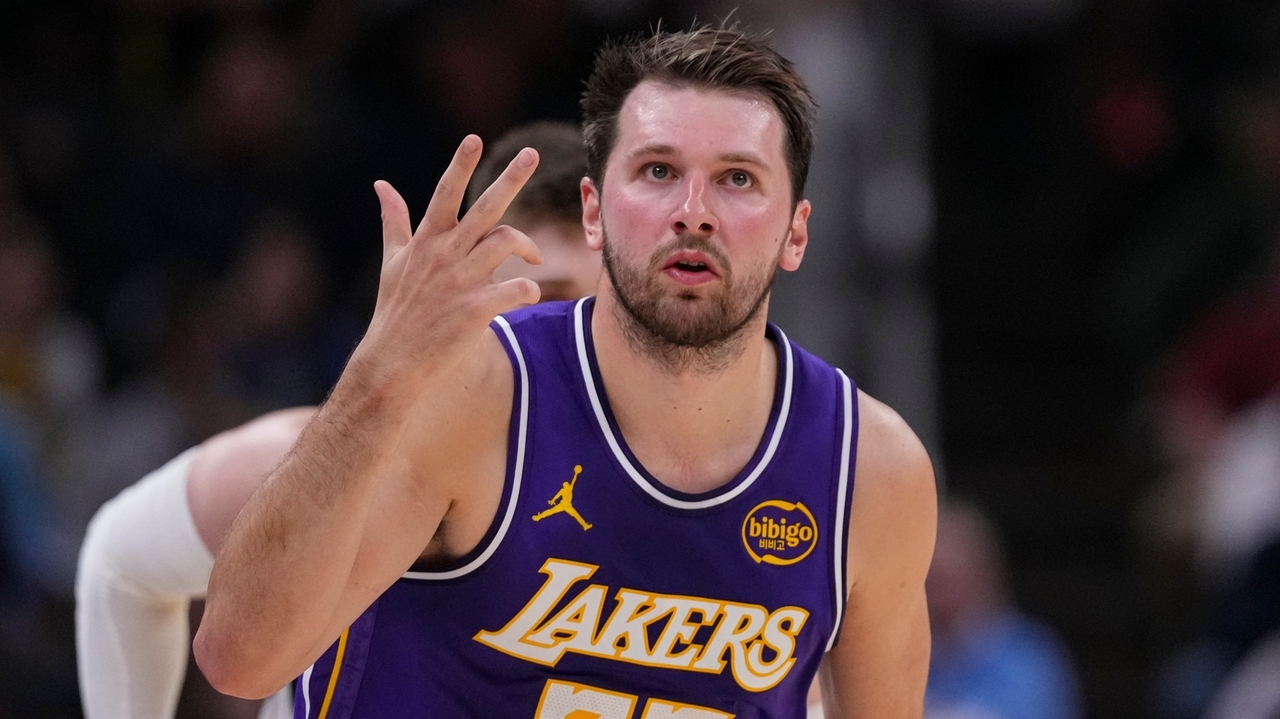 Luka Doncic scores 41 points and gets his 16th technical foul in Lakers' 116-99 win over Nets