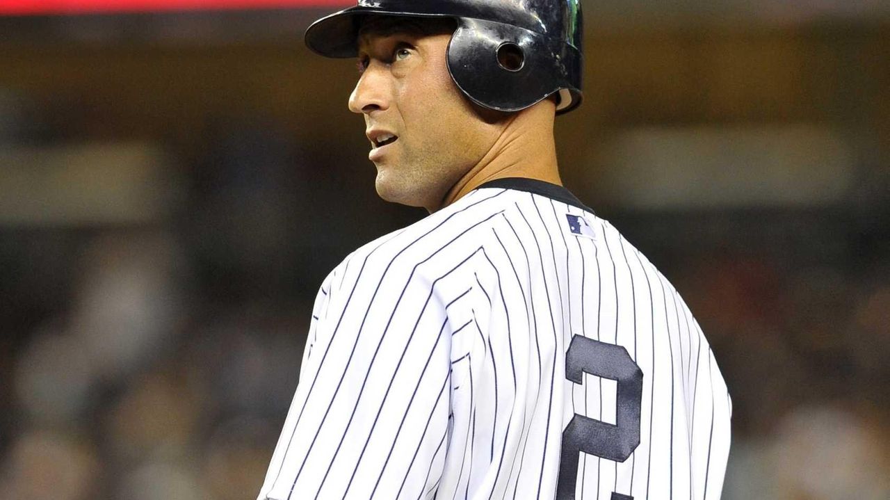 Jeter not interested in becoming a free agent