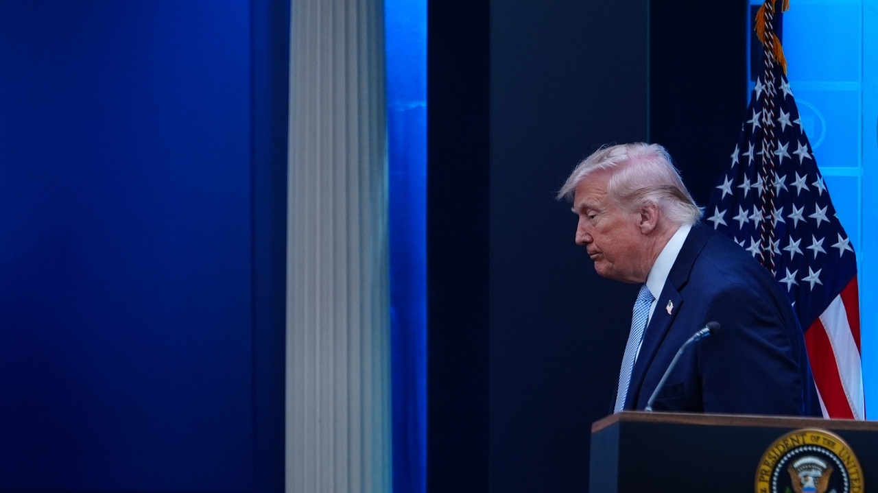 Iran calls for human chains around power plants as Trump's deadline nears