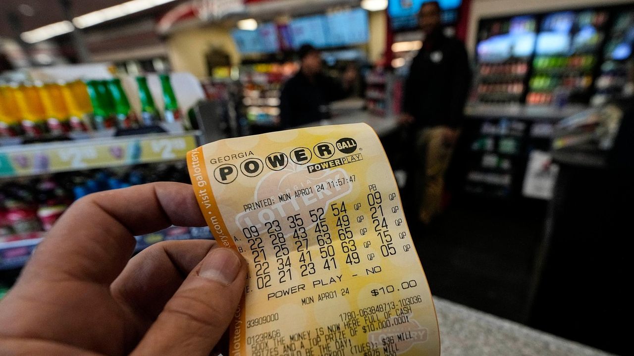 Powerball Jackpot Jumps To 1 23 Billion After Another Drawing Without