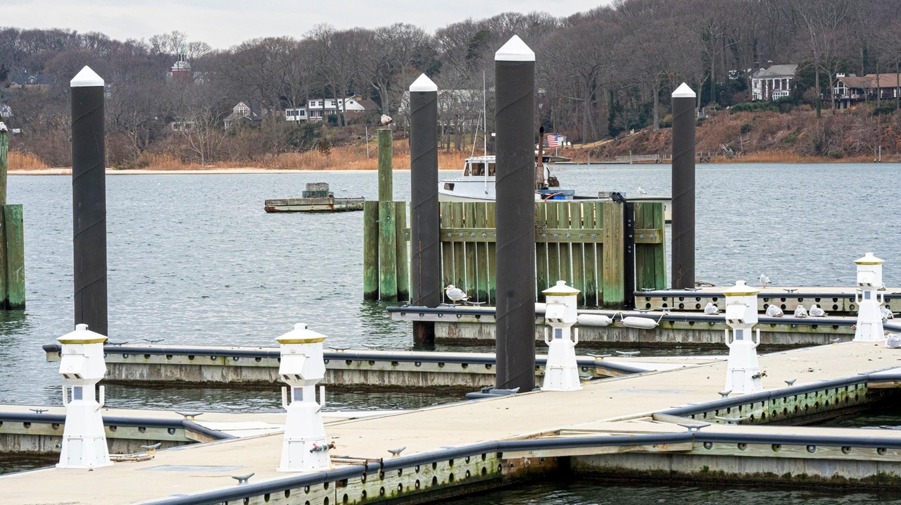 Lawsuit alleges shoddy work at Northport marina Newsday