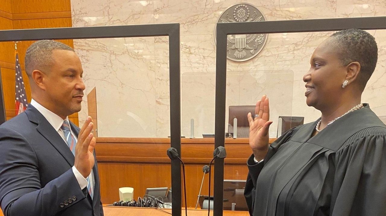 Breon Peace sworn in as Long Island s top federal prosecutor