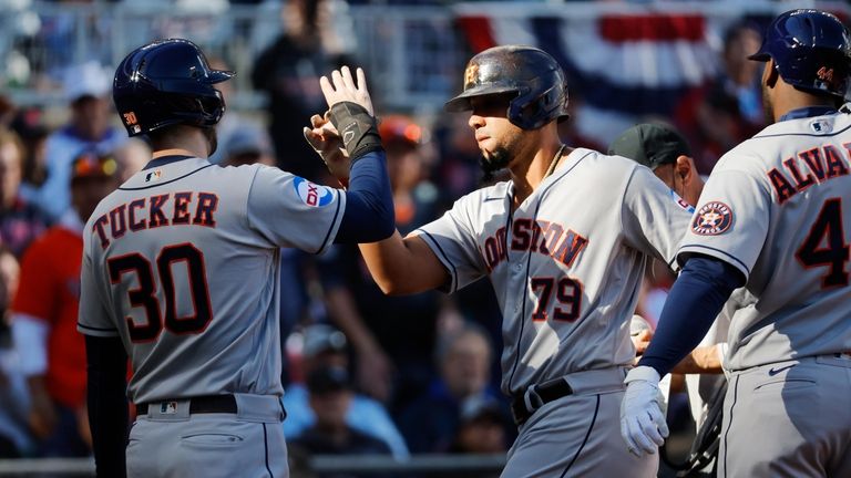 Astros pound 4 homers, with a pair by Abreu, to rout Twins 9-1 and take 2-1  ALDS lead – KXAN Austin