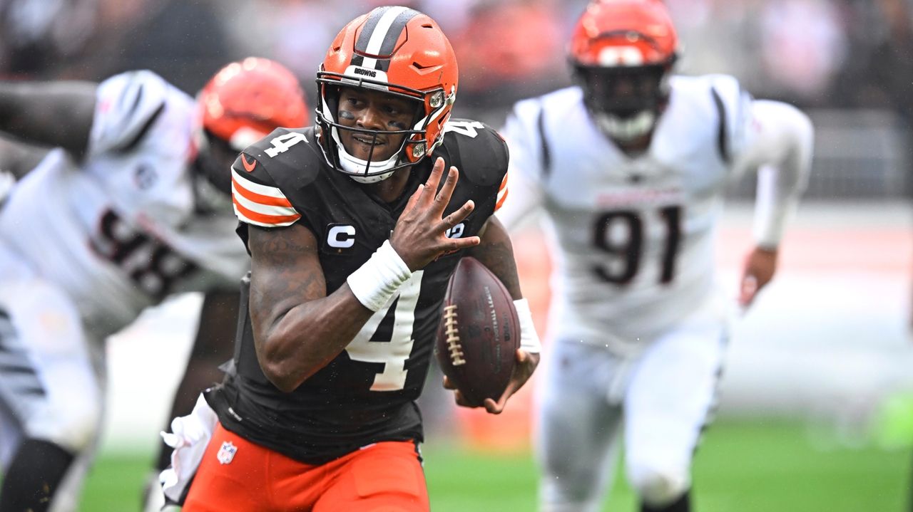 Cleveland Browns battle cross state Ohio rival Cincinnati Bengals