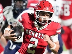 Ryan Espinal's TD run late in the 4th quarter leads Kennedy football in the PSAL