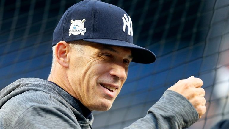 Former Yankees manager Joe Girardi returns to the YES Network...