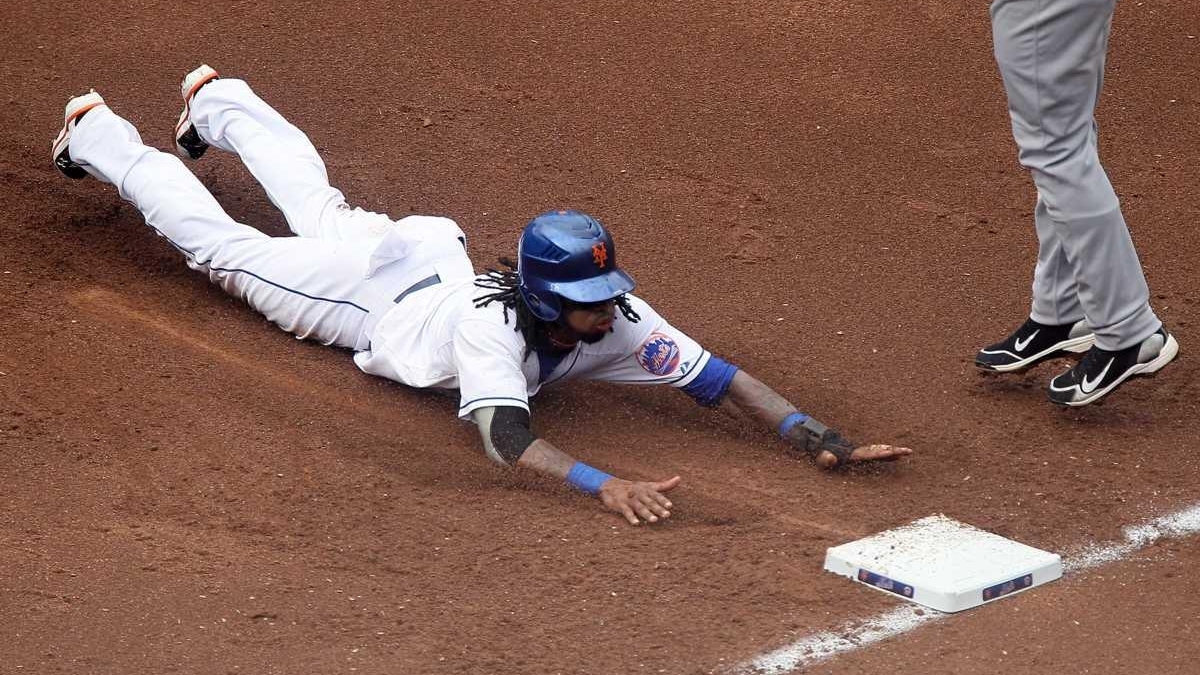 Reyes injures left hammy; MRI today - Newsday