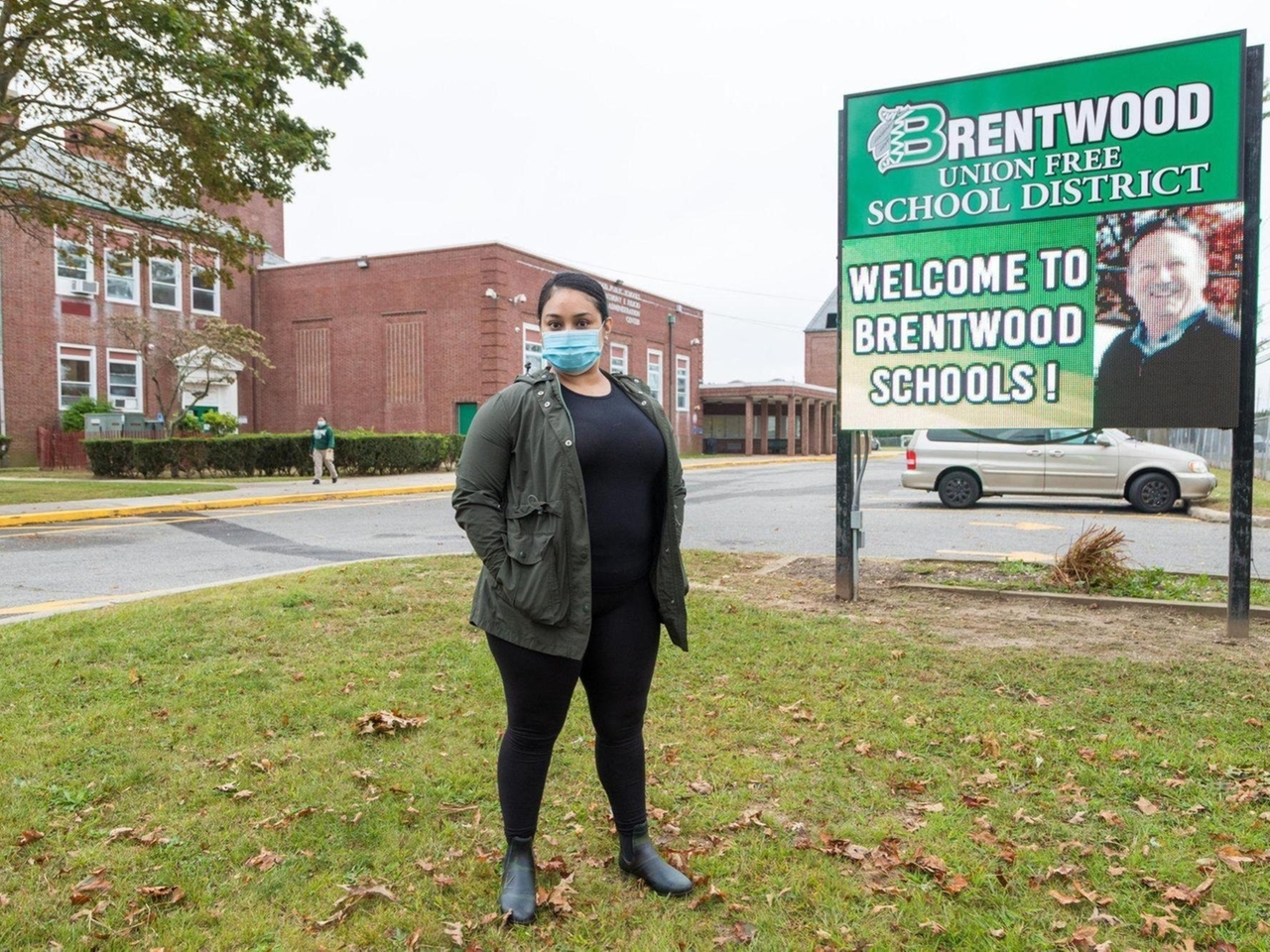 Brentwood school district starts academic year with layoffs, job cuts -  Newsday