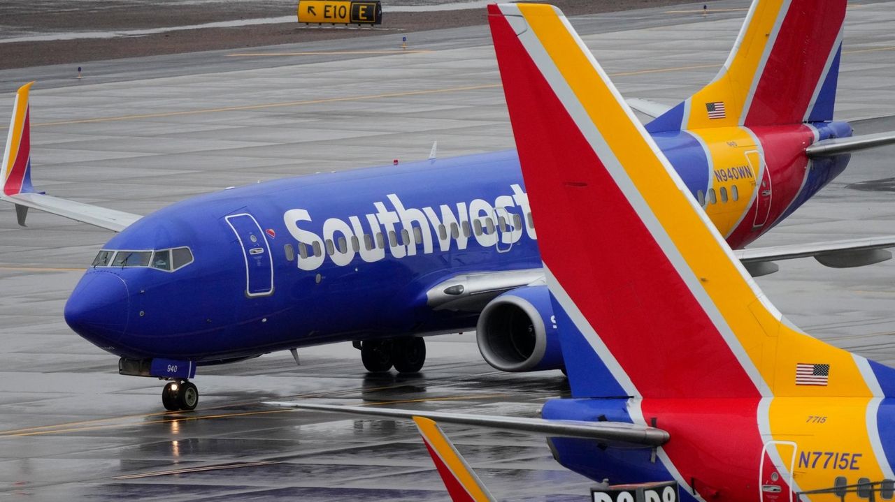 Southwest Reaches A Labor Agreement With Flight Attendants, Who Voted ...