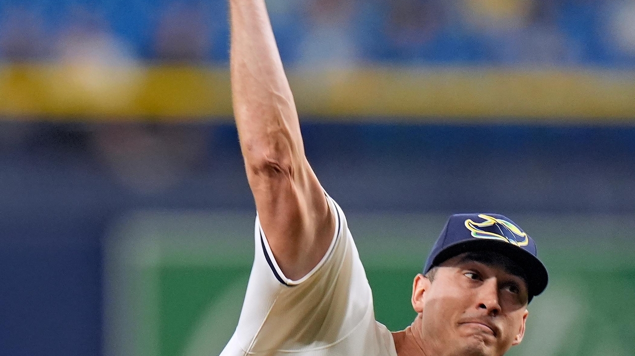 Waguespack and 5 relievers combine on a 6-hitter and Rays beat Giants 2 ...