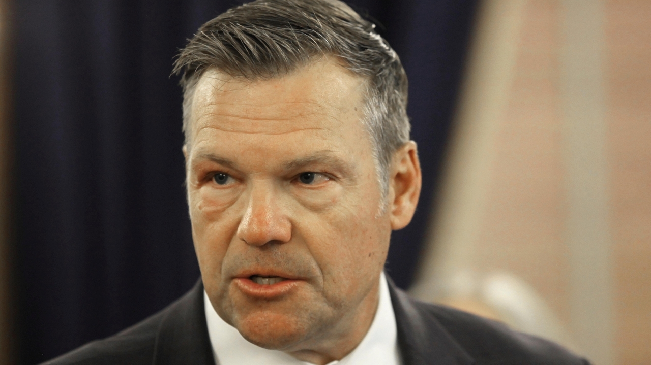 Kansas lawmakers botched the drafting of a new anti-trans law, agency attorney says - Vimarsana News