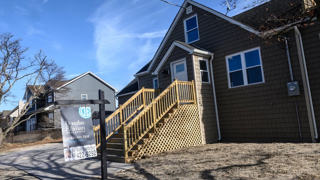 A third of homes auctioned by NY Rising have been redeveloped - Newsday