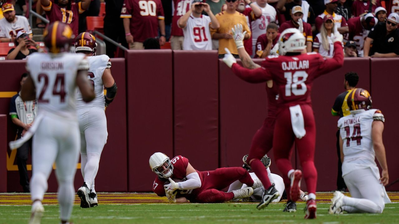 Washington Commanders defeat Arizona Cardinals 20-16 despite offensive  mistakes - BVM Sports