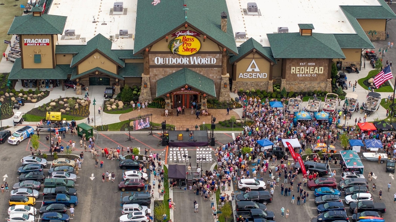 Bass Pro Shops eyes Hicksville for 1st metropolitan-area store
