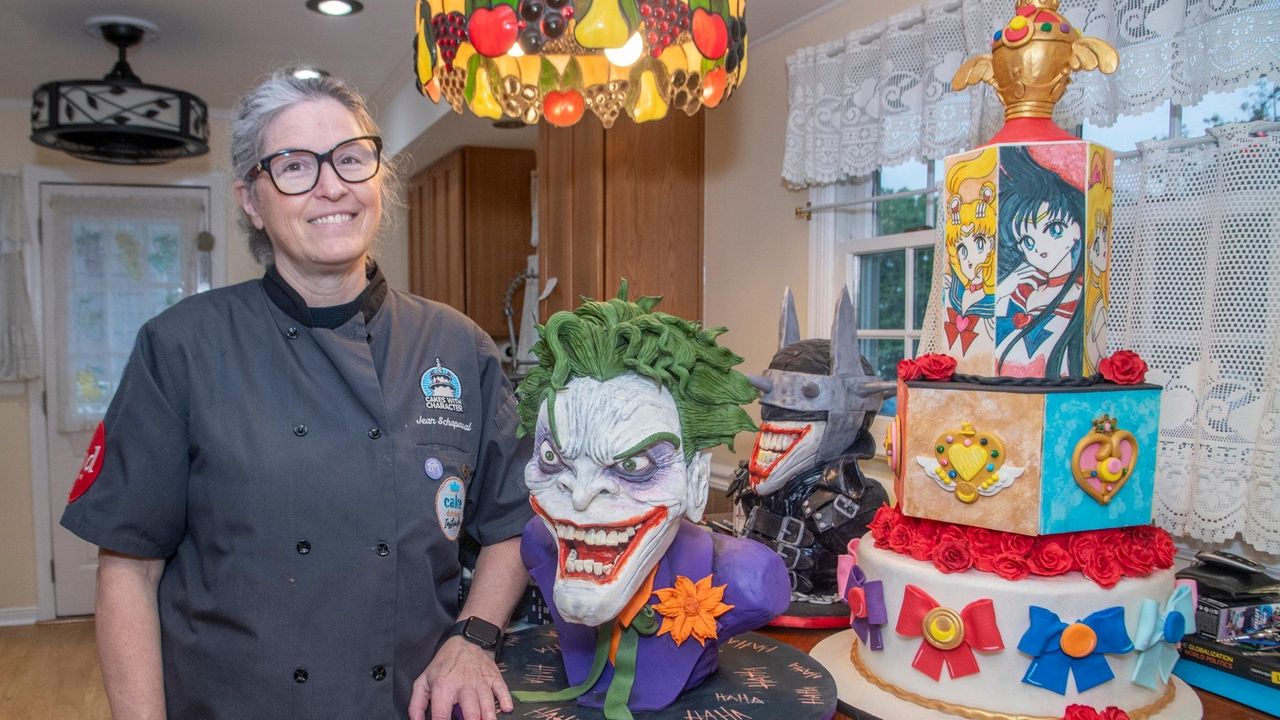 Hicksville baker Jean Schapowal competes in World Championship of Cake