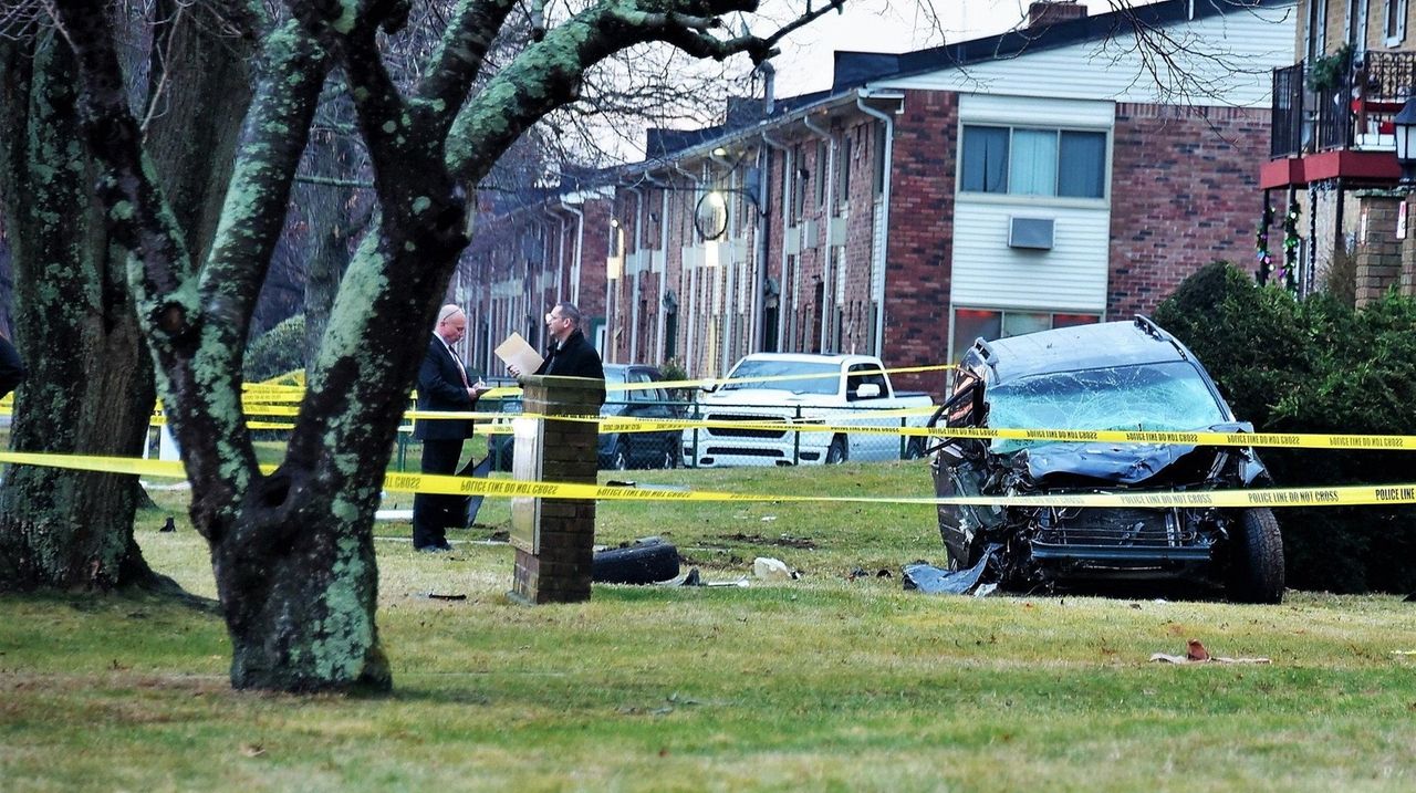 Man charged with DWI in fatal Islip crash Newsday