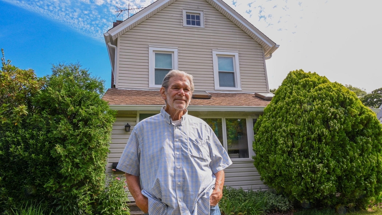 Newsday/Siena poll: 8 in 10 on Long Island fear affordability crisis will force out younger generations