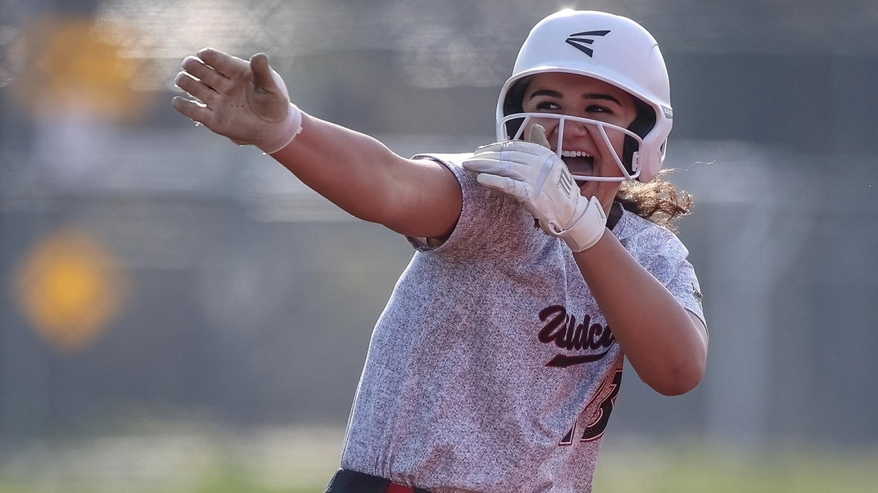 Softball: Wheatley vs. Valley Stream North - Newsday