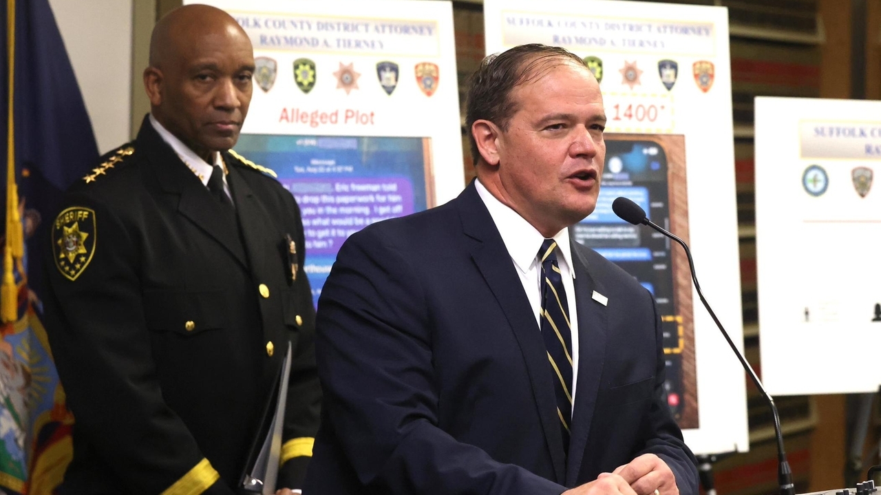3 inmates, 2 others charged in scheme to smuggle fentanyl into Suffolk ...