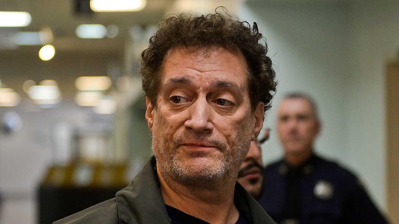 Radio shock jock Anthony Cumia pleads guilty to assault - Newsday