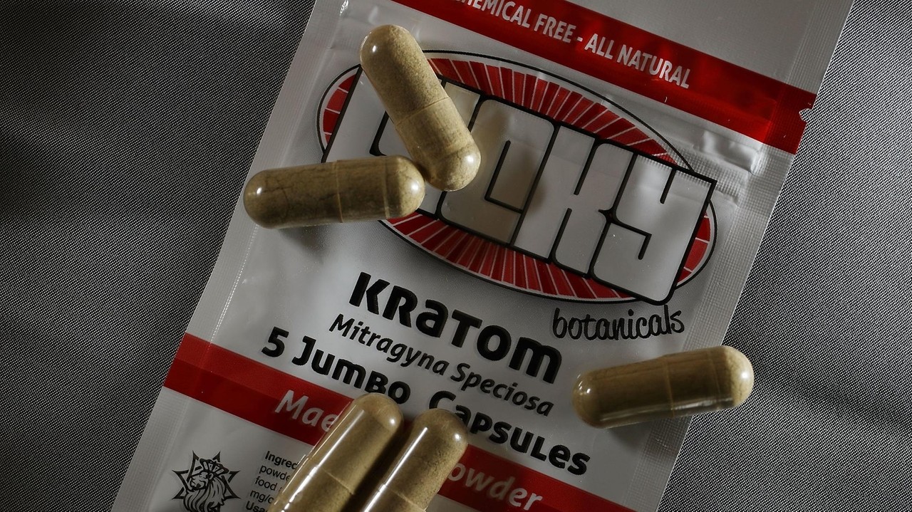 Nassau-Abgeordnete verabschieden Verbot von Kratom, auch bekannt als ...
