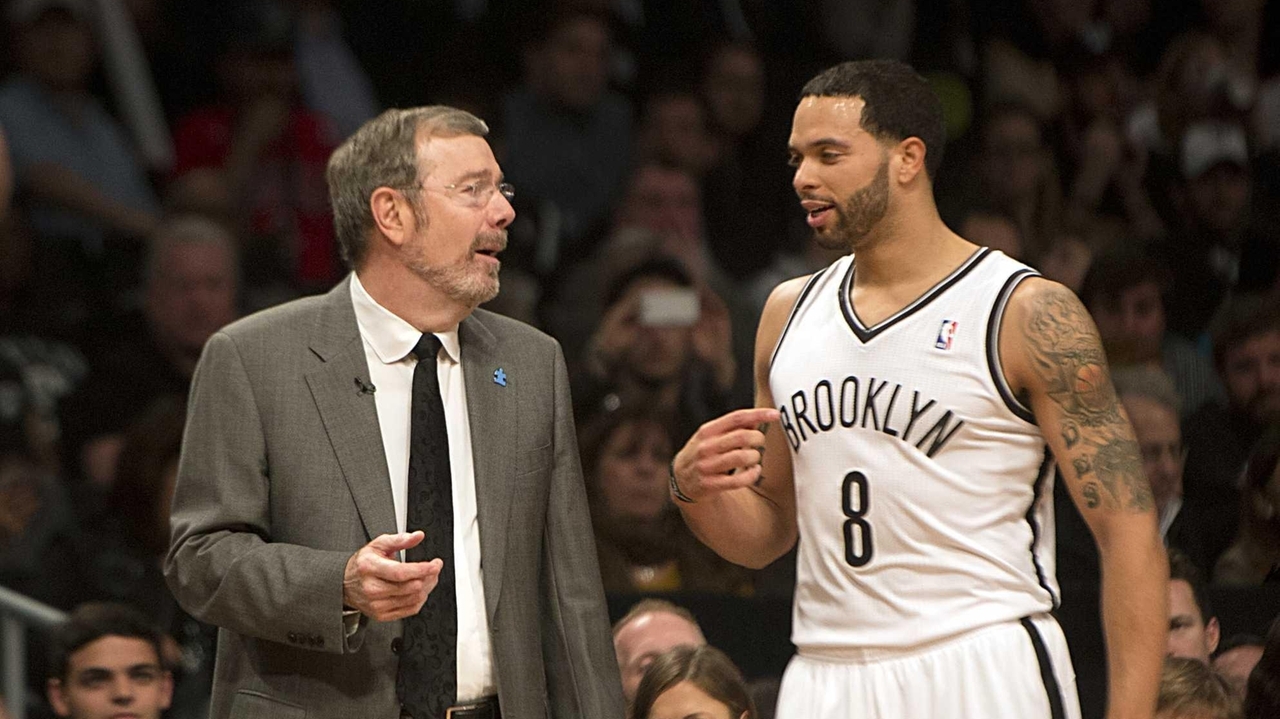 p-j-carlesimo-has-backing-of-his-top-players-newsday